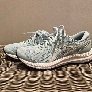 ASICS Women’s Gel-Contend 7 Trainers.